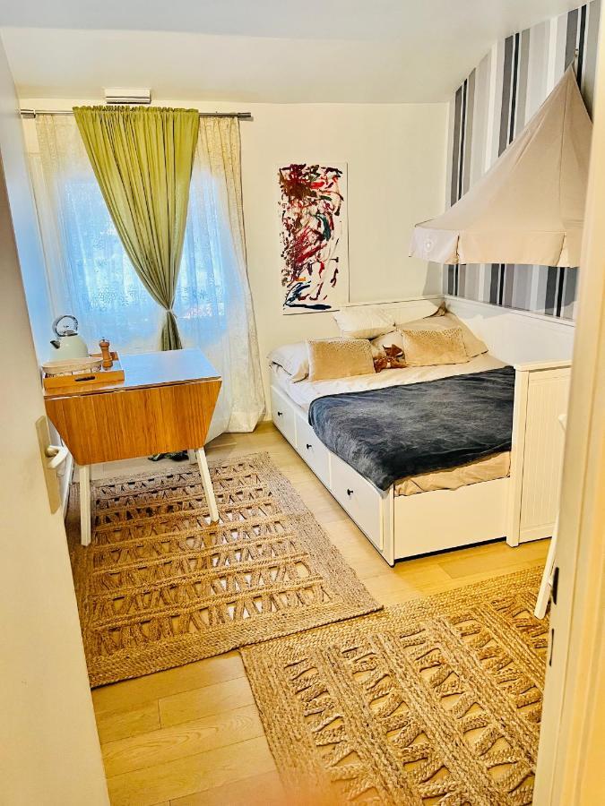 Private Rooms In A Tiny Home 4 Min Drive To Airport Cdg ,1 Private Bathroom Ideal For Families And Friends Roissy-en-France Ngoại thất bức ảnh