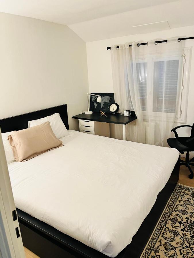 Private Rooms In A Tiny Home 4 Min Drive To Airport Cdg ,1 Private Bathroom Ideal For Families And Friends Roissy-en-France Ngoại thất bức ảnh